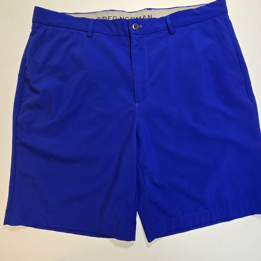 Greg Norman Men's Stretch BlueGolf Shorts Size 36 - measures 38 in
